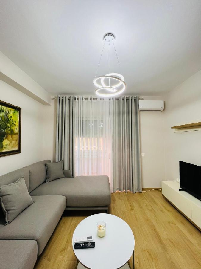Lovely Apartment, Free Parking Tirana Zewnętrze zdjęcie